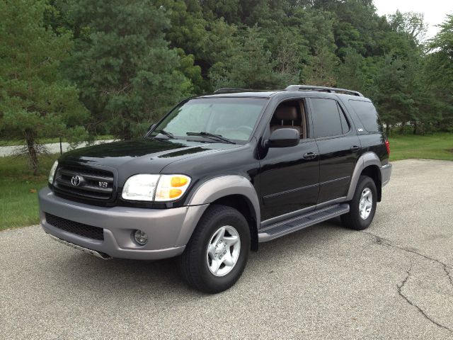 Toyota Sequoia 2002 photo 3