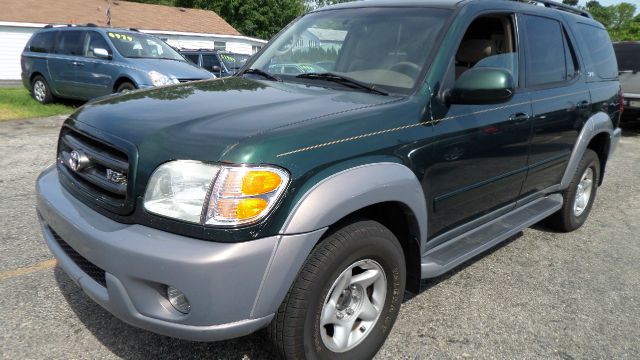 Toyota Sequoia 2002 photo 2