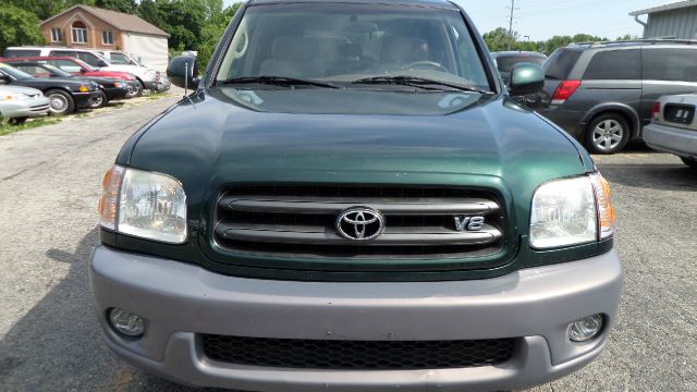 Toyota Sequoia 2002 photo 3