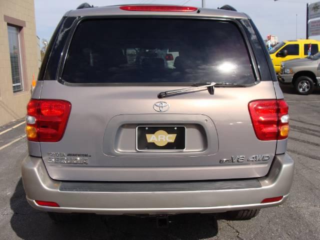 Toyota Sequoia 2002 photo 5