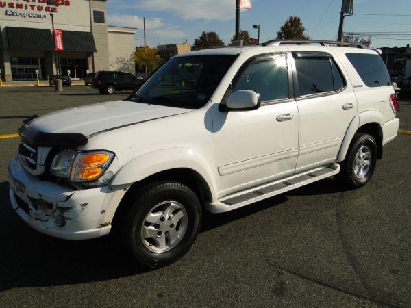 Toyota Sequoia 2002 photo 3