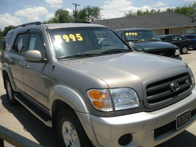 Toyota Sequoia 2002 photo 24