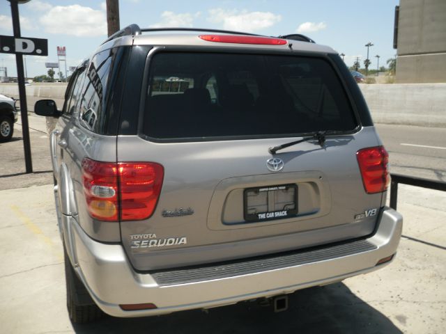 Toyota Sequoia 2002 photo 5