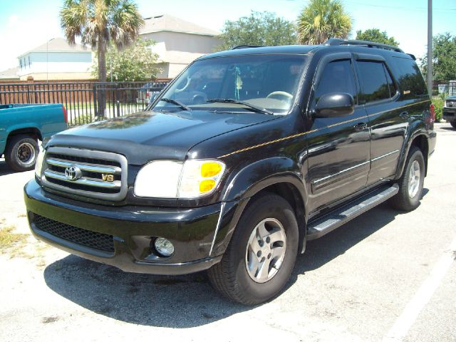 Toyota Sequoia 2002 photo 1