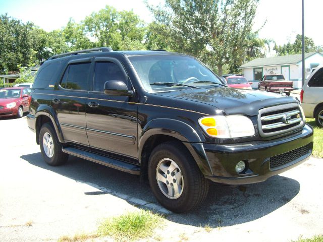 Toyota Sequoia 2002 photo 3