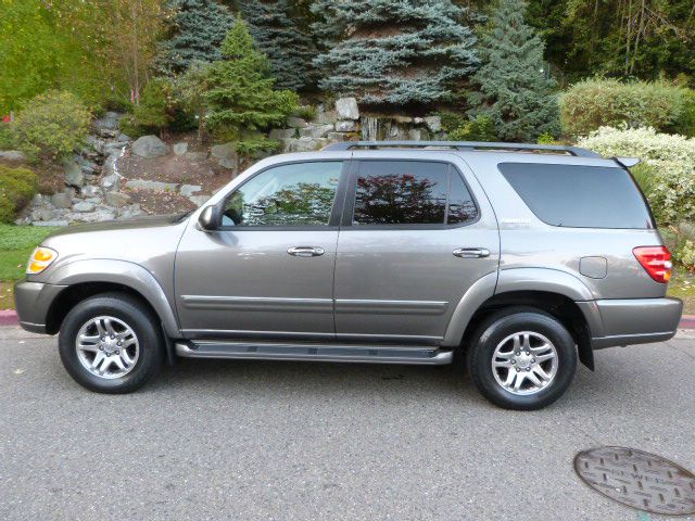 Toyota Sequoia 2003 photo 1