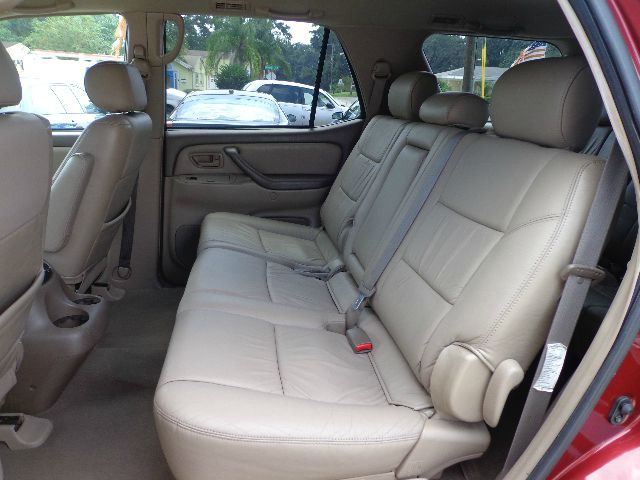 Toyota Sequoia 2003 photo 4