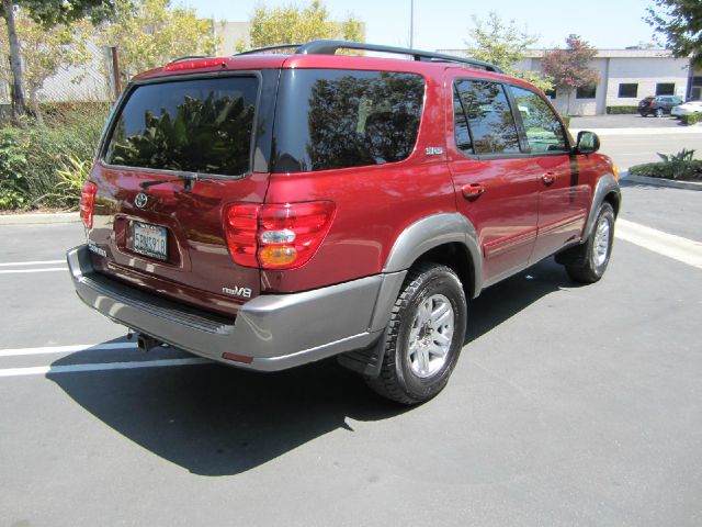 Toyota Sequoia 2003 photo 1