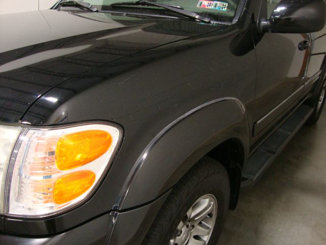 Toyota Sequoia 2003 photo 4