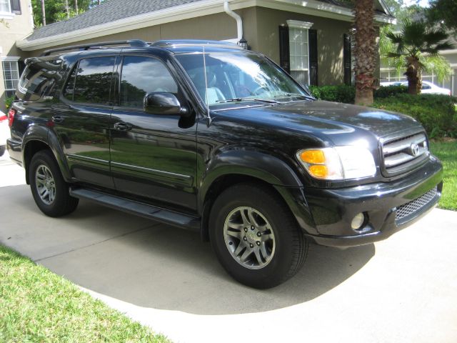 Toyota Sequoia 2003 photo 2