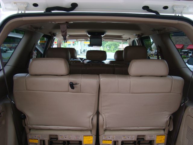 Toyota Sequoia 2003 photo 6