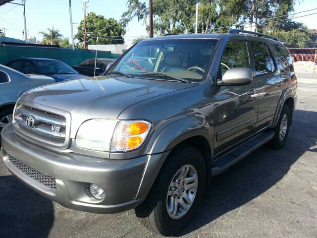 Toyota Sequoia 2003 photo 1