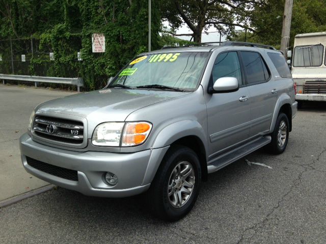 Toyota Sequoia 2003 photo 4