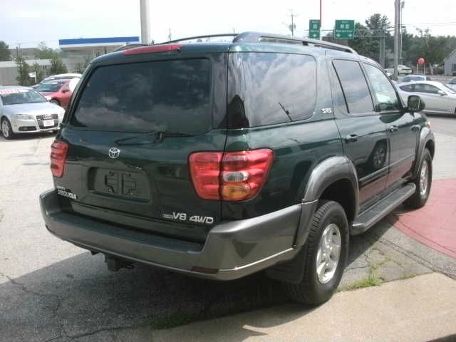 Toyota Sequoia 2003 photo 3