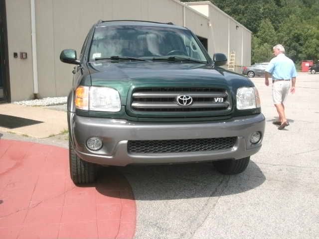 Toyota Sequoia 2003 photo 4