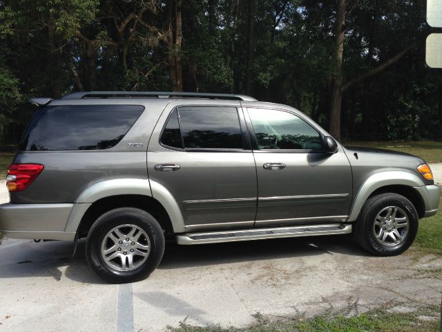 Toyota Sequoia 2003 photo 3