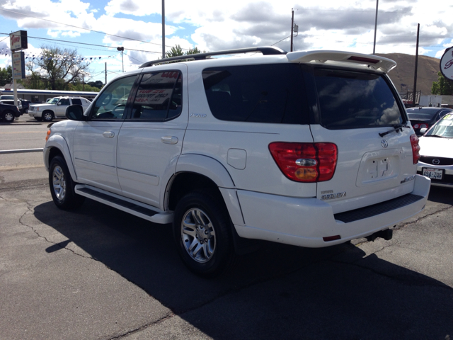 Toyota Sequoia 2003 photo 3