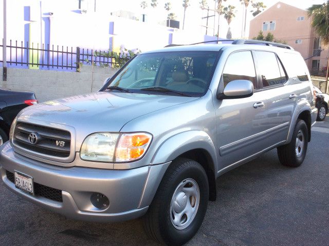 Toyota Sequoia 2003 photo 1