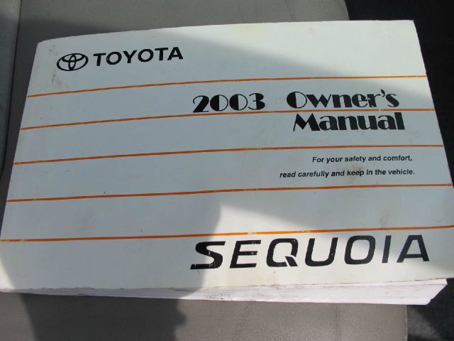 Toyota Sequoia 2003 photo 13