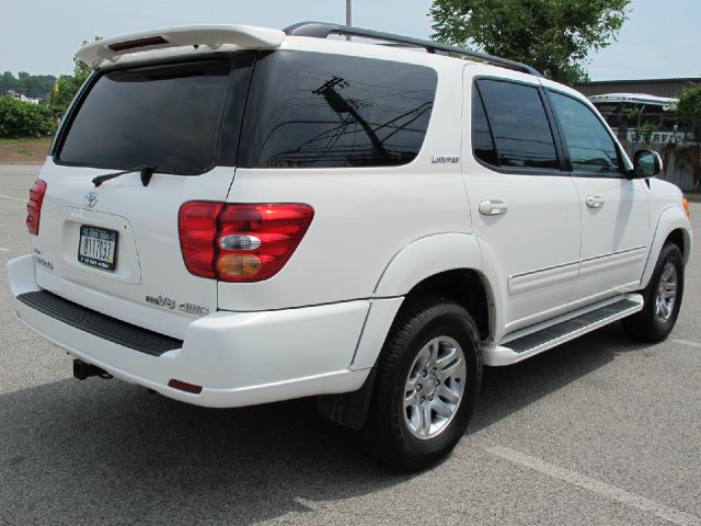 Toyota Sequoia 2003 photo 20