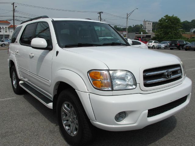 Toyota Sequoia 2003 photo 43