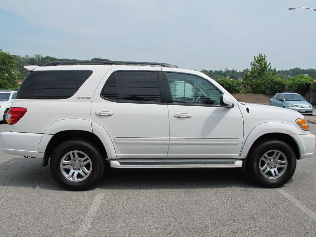 Toyota Sequoia 2003 photo 44