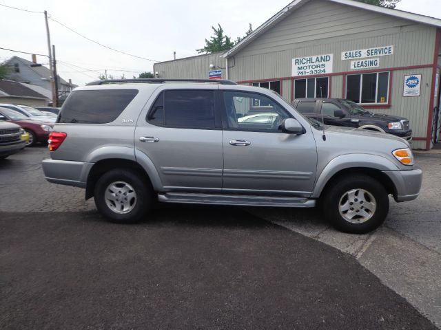 Toyota Sequoia 2003 photo 10