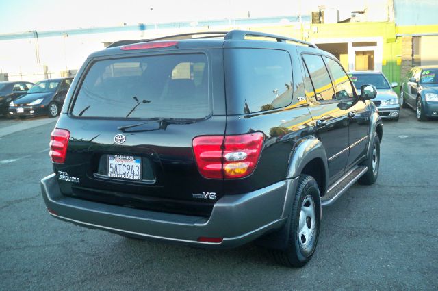 Toyota Sequoia 2003 photo 4