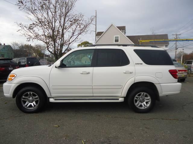 Toyota Sequoia 2003 photo 1