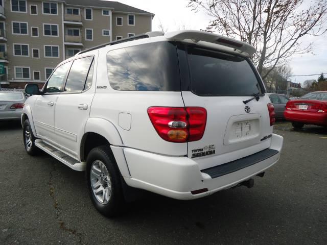 Toyota Sequoia 2003 photo 4