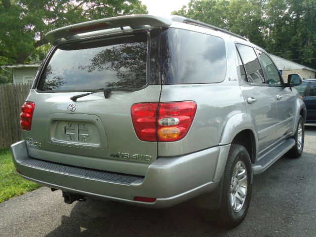 Toyota Sequoia 2003 photo 3