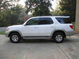 Toyota Sequoia 2003 photo 2