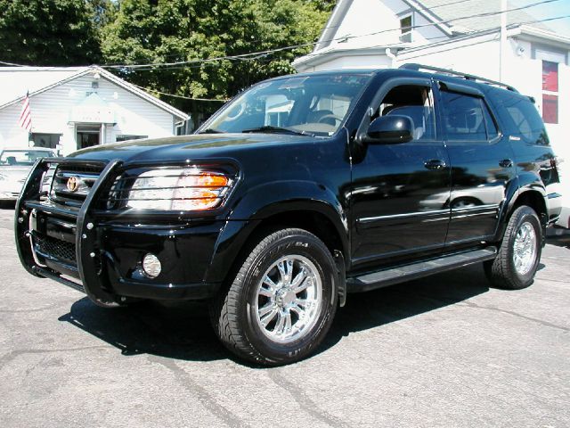 Toyota Sequoia 2003 photo 3