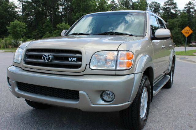 Toyota Sequoia 2004 photo 6