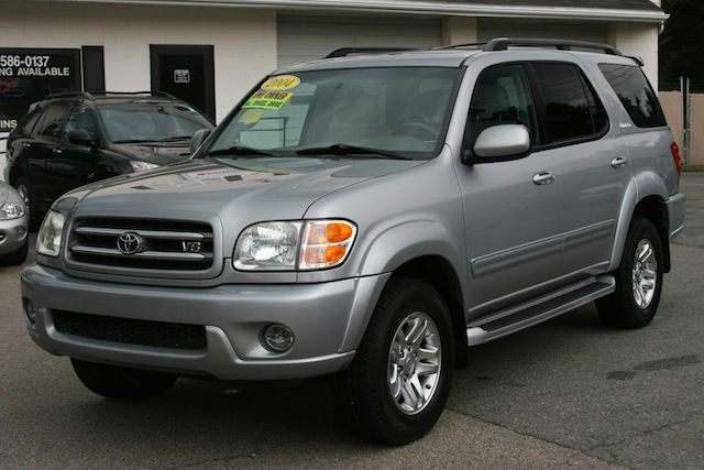 Toyota Sequoia 2004 photo 4