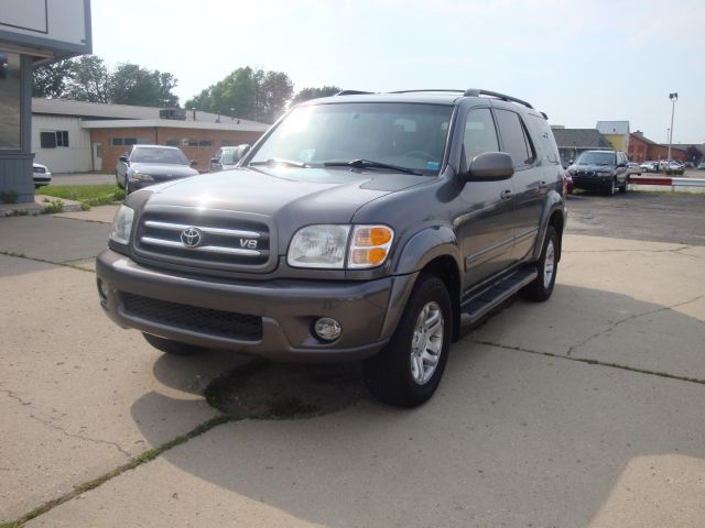 Toyota Sequoia 2004 photo 4