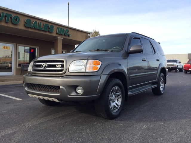 Toyota Sequoia 2004 photo 1