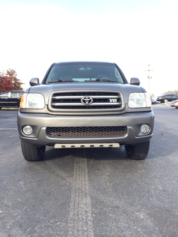 Toyota Sequoia 2004 photo 3