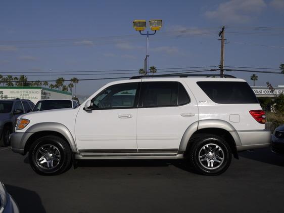 Toyota Sequoia 2004 photo 4