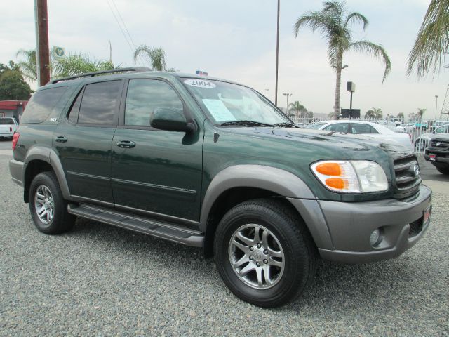 Toyota Sequoia 2004 photo 4