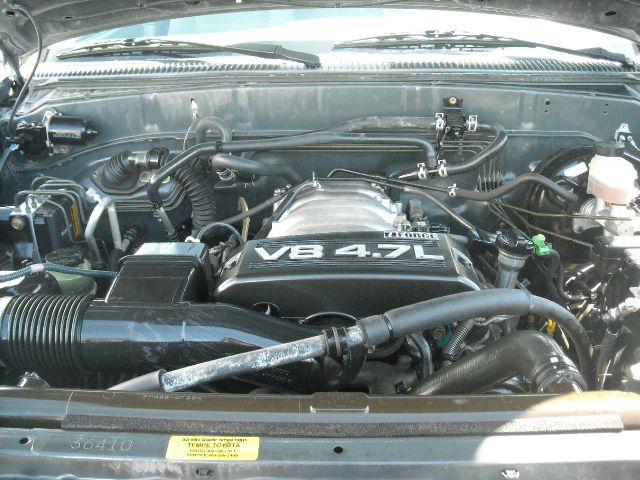 Toyota Sequoia 2004 photo 4