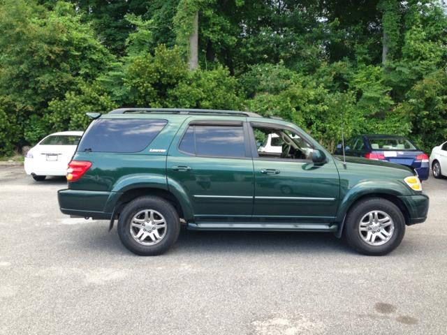 Toyota Sequoia 2004 photo 3