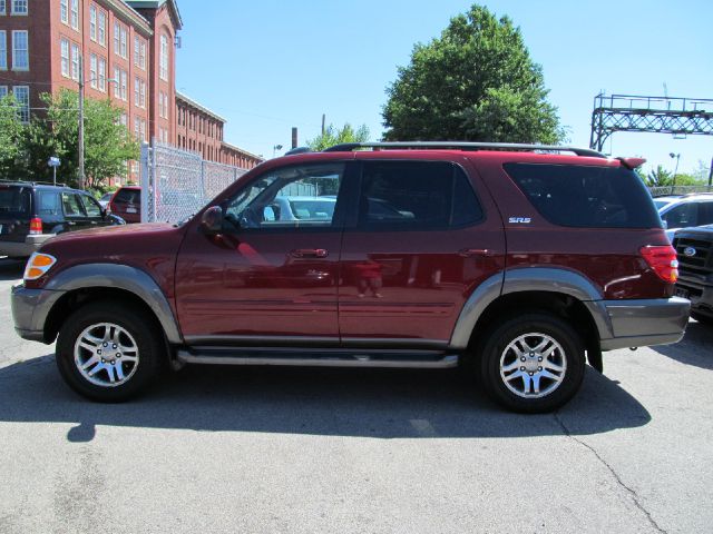 Toyota Sequoia 2004 photo 0