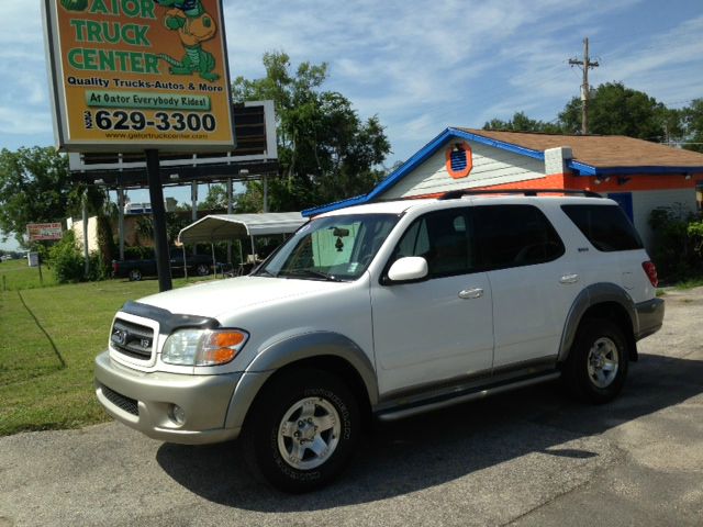 Toyota Sequoia 2004 photo 3