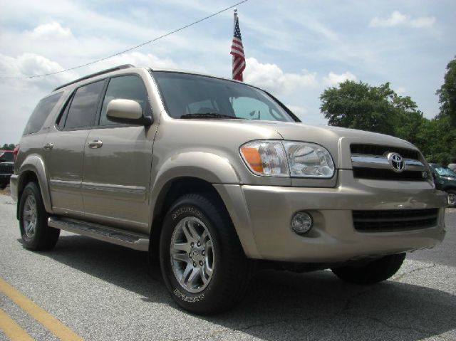 Toyota Sequoia 2005 photo 3