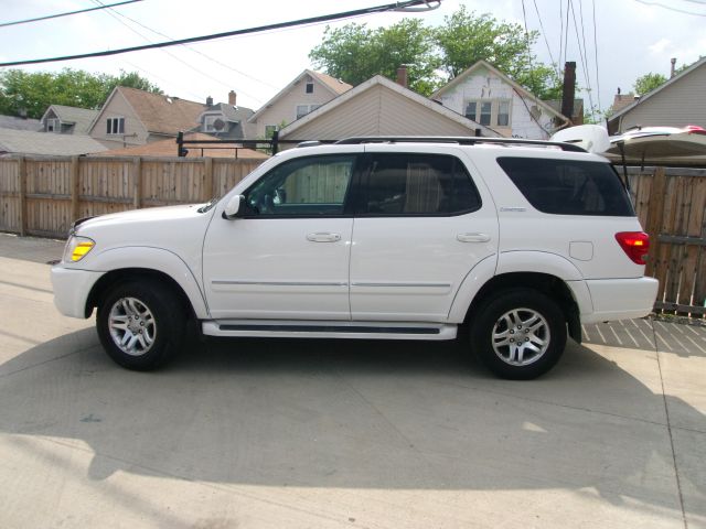 Toyota Sequoia 2005 photo 21