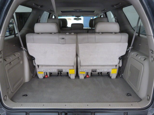 Toyota Sequoia 2005 photo 5