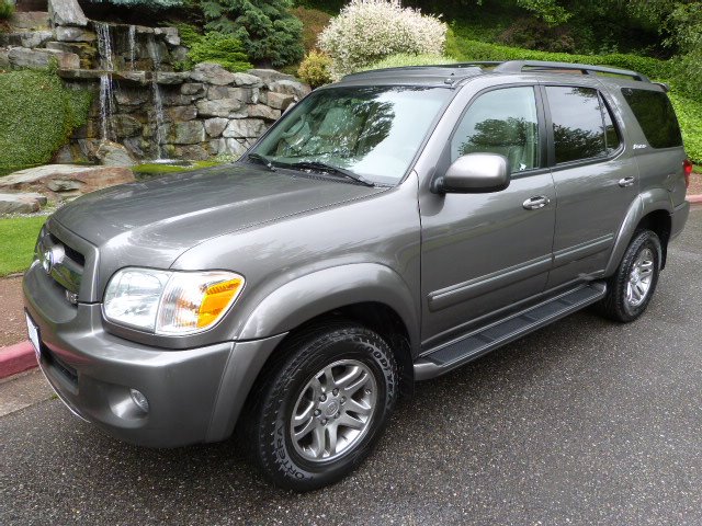 Toyota Sequoia 2005 photo 7