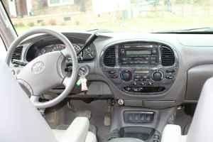 Toyota Sequoia 2005 photo 1