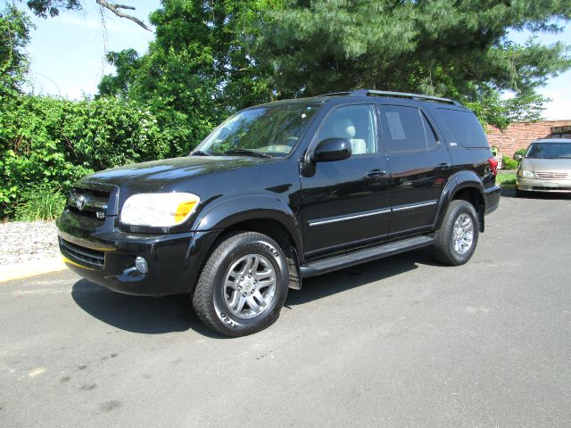 Toyota Sequoia 2005 photo 16